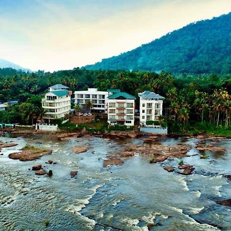 Athirapilly River Resort Athirappilly Luaran gambar